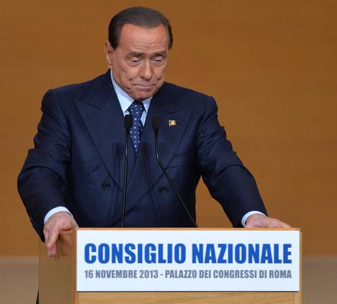 Berlusconi parla della scissione e si commuove