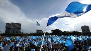 150903181705_guatemala_protestas_afp_624